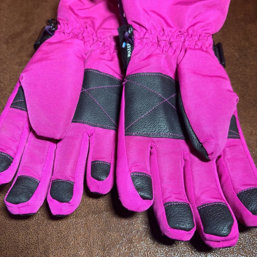 Purple & Hot Pink Snowflake Ski Gloves